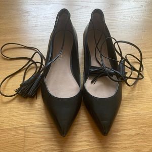 Club Monaco lace up black leather flats